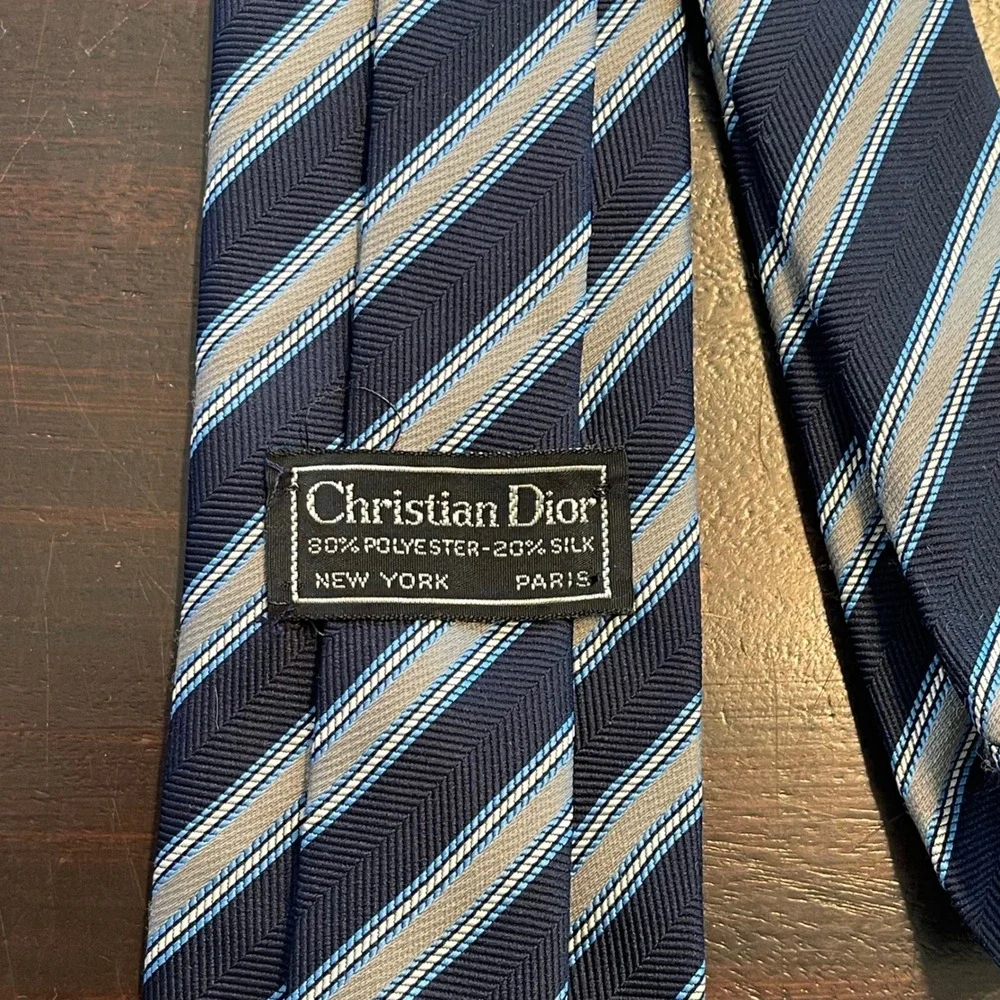 Christian Dior Mens Navy Blue Grey Striped Silk Blend Herringbone Necktie Logo